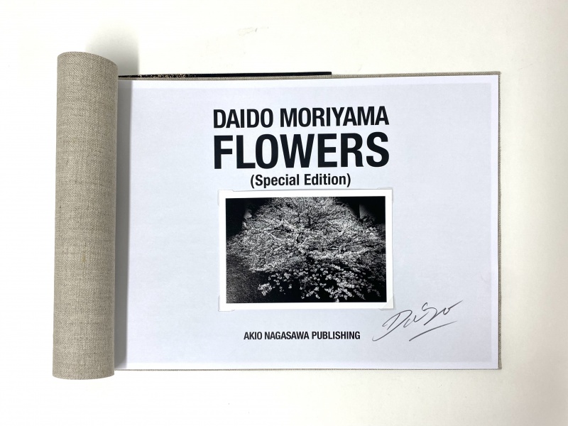 FLOWERS（特装版）A - 森山大道 | AKIO NAGASAWA