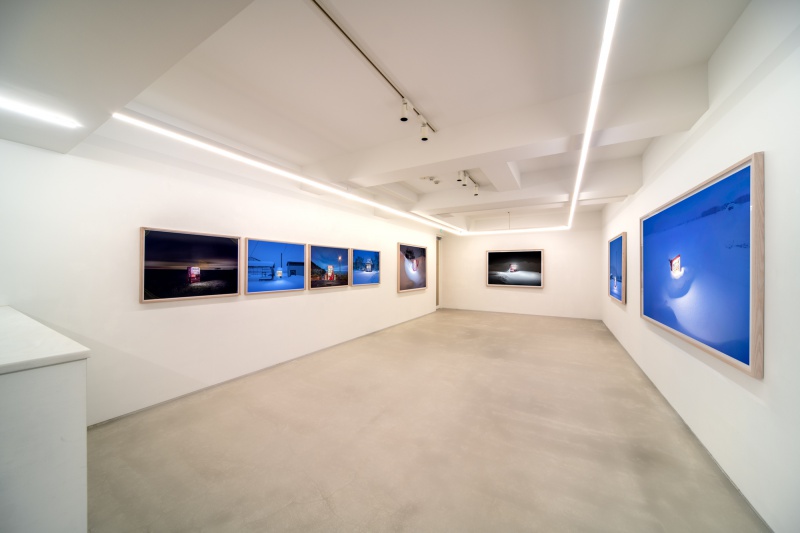 Roadside Lights - 過去の展覧会 | AKIO NAGASAWA